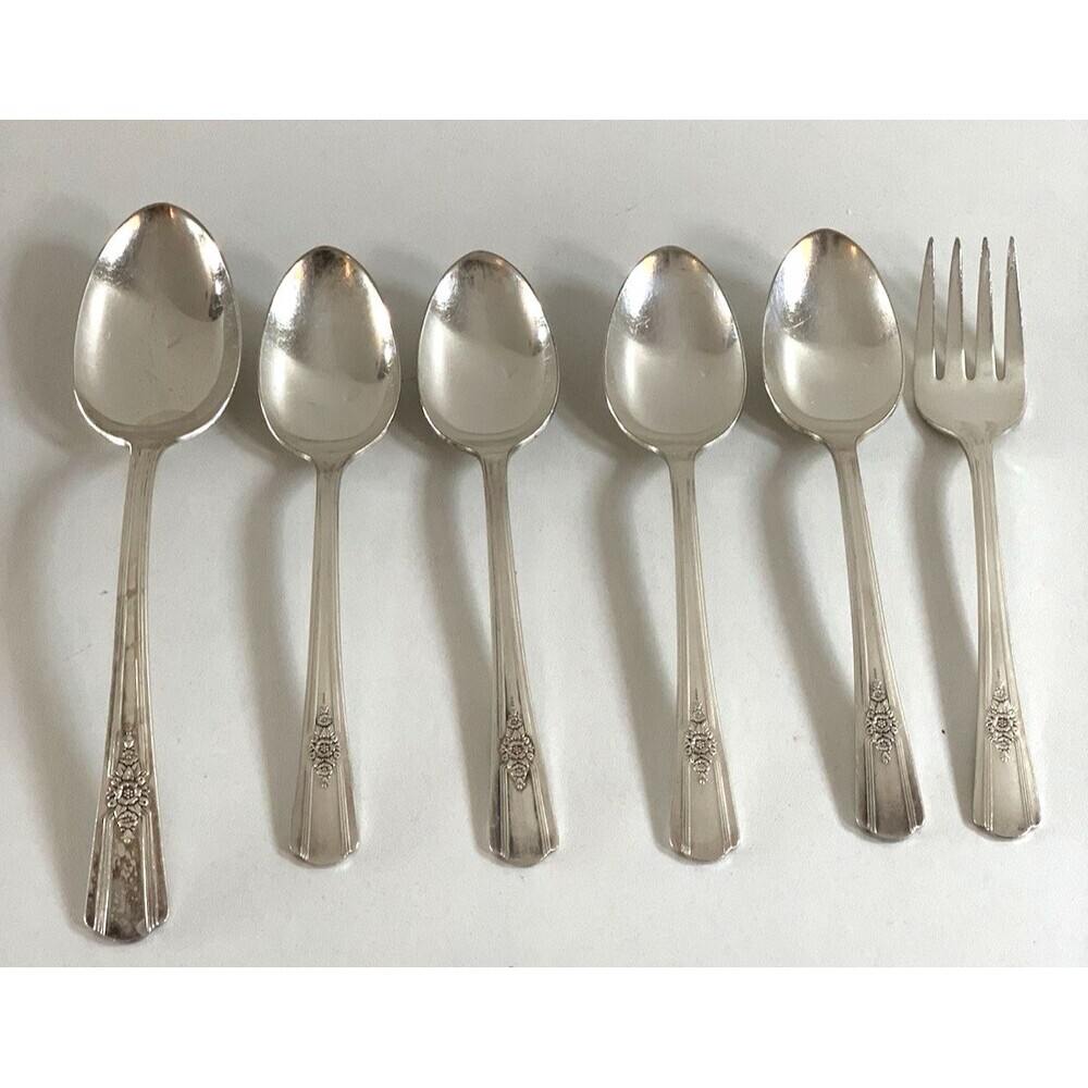 Wm Rogers Overlaid Silverplate 6 Pieces Desire Pattern MCF